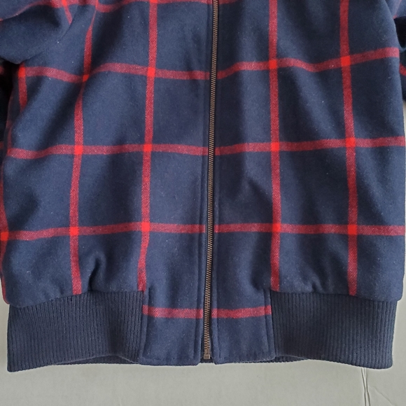 Old Navy Women's Plaid Wool-Blend Sherpa Lined Bomber Jacket, Navy/Red, M - Picture 5 of 12